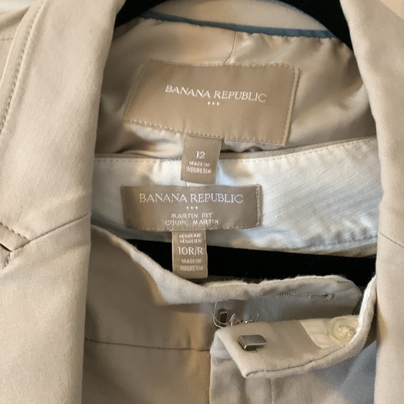 Banana Republic Cotton beige blazer with matching pants -Like new - Picture 3 of 5